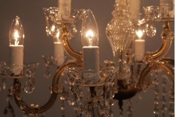 イタリア　高級品!　ベネチアンガラス　存在感抜群のガラスドロップシャンデリア(9灯、天井照明、ヴェネツィアン・グラス)