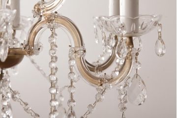 イタリア　高級品!　ベネチアンガラス　存在感抜群のガラスドロップシャンデリア(9灯、天井照明、ヴェネツィアン・グラス)