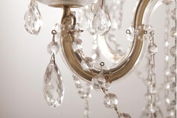 イタリア　高級品!　ベネチアンガラス　存在感抜群のガラスドロップシャンデリア(9灯、天井照明、ヴェネツィアン・グラス)