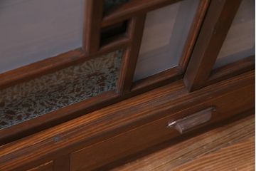 ラフジュ工房オリジナル　大正期　古建具リメイク　当時もの色ガラスがアクセントの戸棚(収納棚、サイドボード)