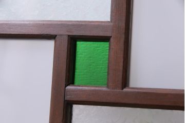 ラフジュ工房オリジナル　大正期　古建具リメイク　当時もの色ガラスがアクセントの戸棚(収納棚、サイドボード)