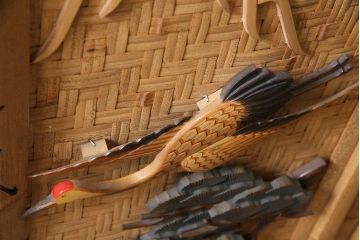 中古　竹細工　鶴・松彫刻　網代編み　立体的な意匠が存在感を放つ衝立(間仕切り、パーテーション)(定価約50万円)(R-035027 )