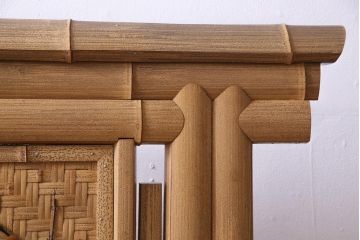 中古　竹細工　鶴・松彫刻　網代編み　立体的な意匠が存在感を放つ衝立(間仕切り、パーテーション)(定価約50万円)(R-035027 )