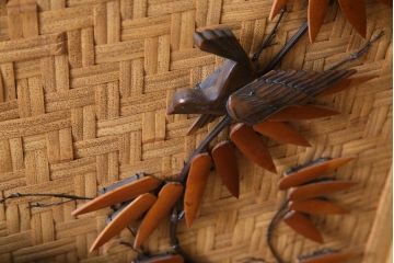 中古　竹細工　鶴・松彫刻　網代編み　立体的な意匠が存在感を放つ衝立(間仕切り、パーテーション)(定価約50万円)(R-035027 )