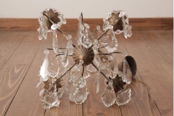 フランスアンティーク　3段になった装飾が豪華なガラスドロップシャンデリア(4灯、天井照明、吊り下げ照明)(R-035030)