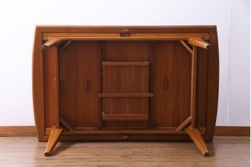 ヴィンテージ家具　イギリスビンテージ　チーク材　シンプルであたたかみのあるエクステンションテーブル(ダイニングテーブル)