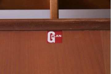 ヴィンテージ家具　北欧ビンテージ　G-PLAN(ジープラン) あたたかな木の風合いが魅力的なエクステンションテーブル(ラウンドテーブル、ダイニングテーブル)(1)