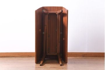 ビンテージ　北欧家具　チーク材　スタイリッシュなデザインが魅力的なバタフライテーブル(ダイニングテーブル、エクステンションテーブル)