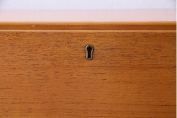 ヴィンテージ家具　北欧ビンテージ　Remploy　ノートパソコンでの作業に便利なライティングビューロー(デスク、在宅ワーク、在宅用簿記机)