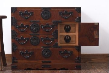 中古　伝統工芸　岩谷堂箪笥　No.29　桐紋金具　極小タンス(小箪笥、桐箪笥、桐たんす)(定価約25万円)