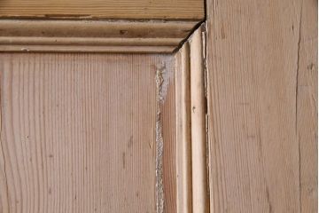 フランスアンティーク　素朴な風合いが味わいのある木製ドア(ディスプレイ、扉)