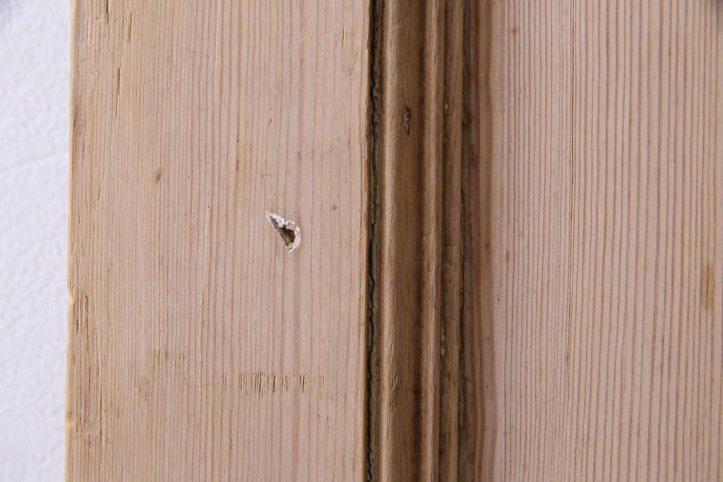 フランスアンティーク　素朴な風合いが味わいのある木製ドア(ディスプレイ、扉)