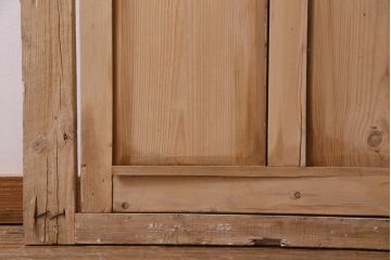 フランスアンティーク　素朴で温かな風合いの枠付き木製ドア(ディスプレイ、扉)