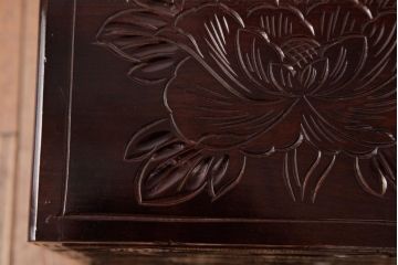 中古　伝統工芸　日光彫り　牡丹・菖蒲　星打ちの意匠が素敵な小引き出し(小物収納)