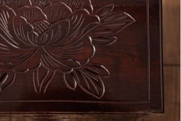 中古　伝統工芸　日光彫り　牡丹・菖蒲　星打ちの意匠が素敵な小引き出し(小物収納)