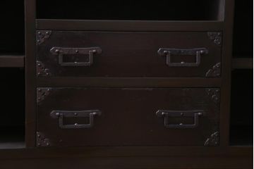 ラフジュ工房オリジナル　引き出しリメイク　黒漆と角手が渋さを演出するリビングボード(収納棚)