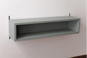 ラフジュ工房オリジナル　建具リメイク　モスグリーンが可愛らしい壁掛け戸棚(ウォールラック)
