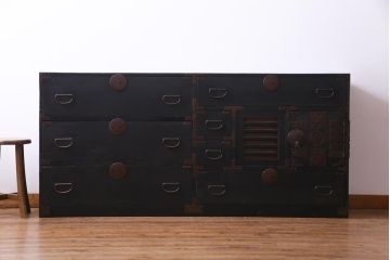 アンティーク家具　古民具・骨董　からくり付き　漆塗り　マットな風合いが味のある大川箪笥(サイドボード)