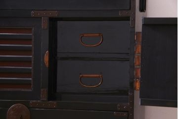 アンティーク家具　古民具・骨董　からくり付き　漆塗り　マットな風合いが味のある大川箪笥(サイドボード)