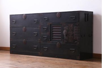 アンティーク家具　古民具・骨董　からくり付き　漆塗り　マットな風合いが味のある大川箪笥(サイドボード)