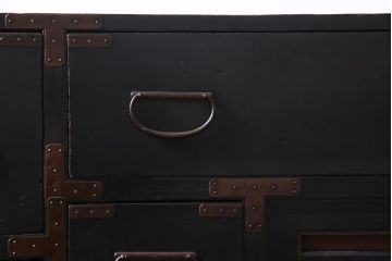 アンティーク家具　古民具・骨董　からくり付き　漆塗り　マットな風合いが味のある大川箪笥(サイドボード)