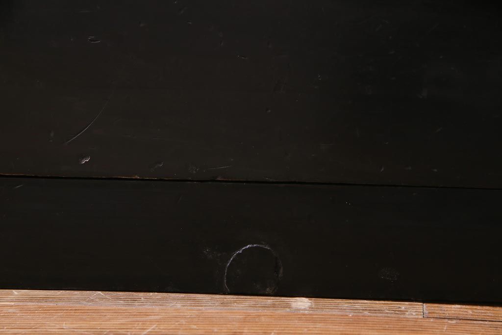 アンティーク家具　古民具・骨董　からくり付き　漆塗り　マットな風合いが味のある大川箪笥(サイドボード)