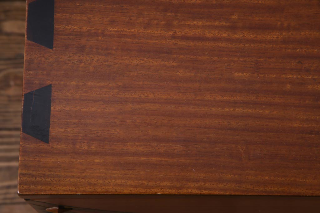 中古　工芸品　バンダジ(バンダチ)風　風流な模様が目を引く寄木細工のようなタンス(チェスト、箪笥)