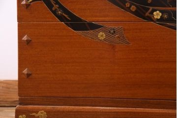 中古　工芸品　バンダジ(バンダチ)風　風流な模様が目を引く寄木細工のようなタンス(チェスト、箪笥)