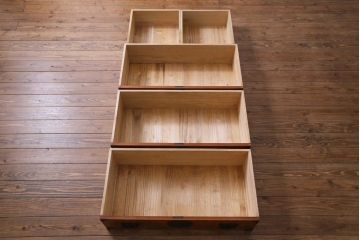 ビンテージ　中古　岩谷堂箪笥　牡丹金具　小振りながらも存在感を放つ衣装箪笥(チェスト、整理ダンス)