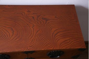 ビンテージ　中古　岩谷堂箪笥　牡丹金具　小振りながらも存在感を放つ衣装箪笥(チェスト、整理ダンス)