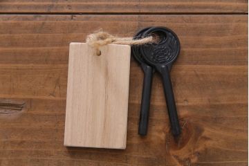 ビンテージ　中古　岩谷堂箪笥　牡丹金具　小振りながらも存在感を放つ衣装箪笥(チェスト、整理ダンス)