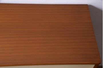 北欧ビンテージ　ペイント家具　チーク材　レトロな雰囲気が可愛らしいチェスト(引き出し)