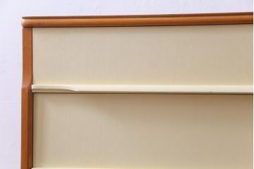 北欧ビンテージ　ペイント家具　チーク材　レトロな雰囲気が可愛らしいチェスト(引き出し)