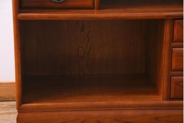 中古　田中家具　二本松伝統家具　丁寧な意匠ながらも迫力のある茶タンス(茶箪笥、茶棚)(定価約45万円)