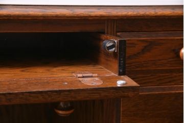 中古　三越家具　Brugge(ブルージュ)　ぬくもりあふれる天然木材が心やすらぐパソコンデスク(片袖机)(定価約17万円)