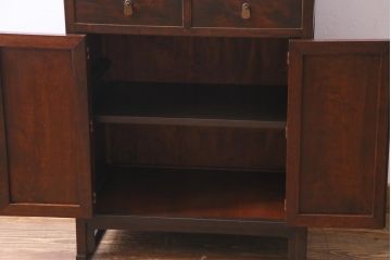 ビンテージ　松本民芸家具　#132型　格式高い雰囲気の朝鮮棚(飾り棚)(定価約42万円)