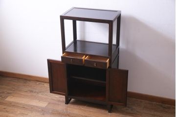 ビンテージ　松本民芸家具　#132型　格式高い雰囲気の朝鮮棚(飾り棚)(定価約42万円)