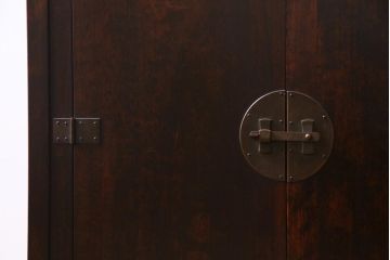 ビンテージ　松本民芸家具　#132型　格式高い雰囲気の朝鮮棚(飾り棚)(定価約42万円)