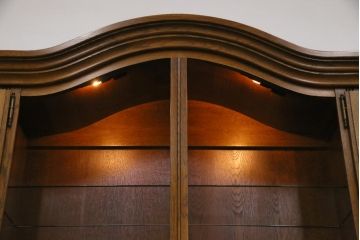 中古　輸入家具　MINTJENS社　クラシックなベルギー製の重ねキャビネット(飾り棚)(定価約48万円)