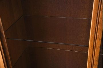 中古　輸入家具　MINTJENS社　クラシックなベルギー製の重ねキャビネット(飾り棚)(定価約48万円)