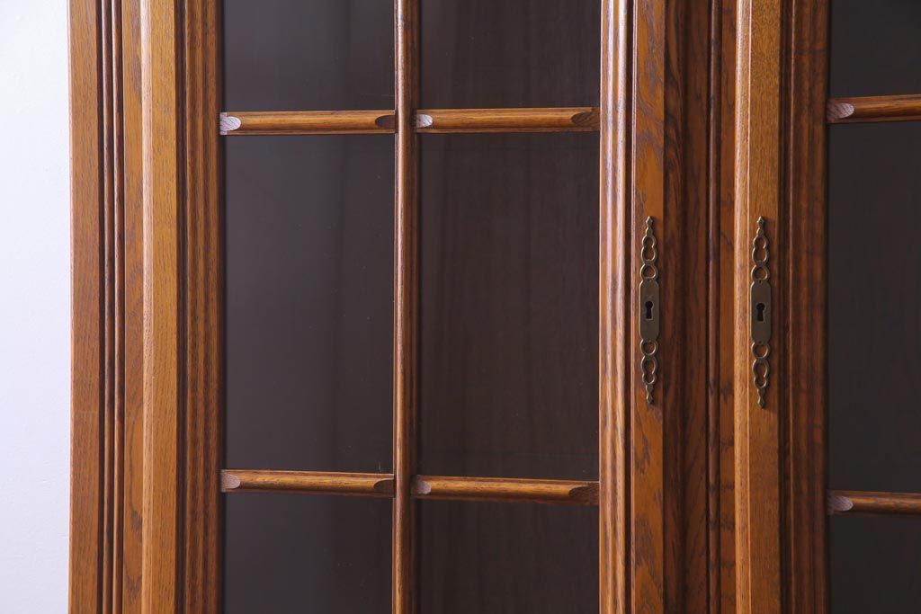 中古　輸入家具　MINTJENS社　クラシックなベルギー製の重ねキャビネット(飾り棚)(定価約48万円)