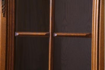 中古　輸入家具　MINTJENS社　クラシックなベルギー製の重ねキャビネット(飾り棚)(定価約48万円)