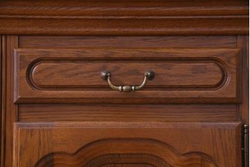 中古　輸入家具　MINTJENS社　クラシックなベルギー製の重ねキャビネット(飾り棚)(定価約48万円)