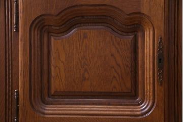 中古　輸入家具　MINTJENS社　クラシックなベルギー製の重ねキャビネット(飾り棚)(定価約48万円)