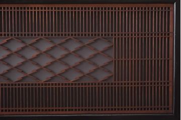 ラフジュ工房オリジナル　古建具リメイク　片面ガラス　変わり菱と格子がモダンな組子欄間の壁付け照明(ウォールランプ)
