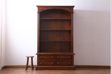中古　イタリア家具　マホガニー材　リメイクを施した高級感漂うキャビネット(飾り棚)