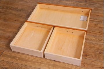 中古　横浜クラシック家具　ダニエル(Daniel)　アーリーアメリカン　A-206　サイドボード(リビングボード、収納棚)(定価約64万円)