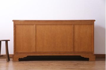 中古　横浜クラシック家具　ダニエル(Daniel)　アーリーアメリカン　A-206　サイドボード(リビングボード、収納棚)(定価約64万円)