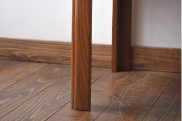 北欧ビンテージ　G-PLAN(ジープラン)　チーク材　レトロ家具と相性の良いタイルトップのセンターテーブル(コーヒーテーブル)