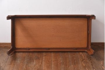 北欧ビンテージ　G-PLAN(ジープラン)　チーク材　レトロ家具と相性の良いタイルトップのセンターテーブル(コーヒーテーブル)